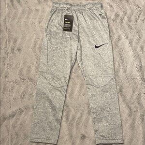 Nike Youth M Sweatpants NWT